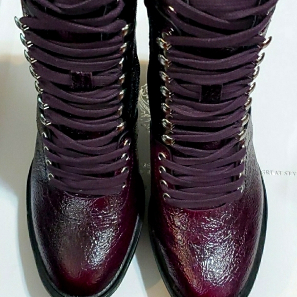 NEW VINCE CAMUTO "ERMANIA" BOOTS - Picture 3 of 16